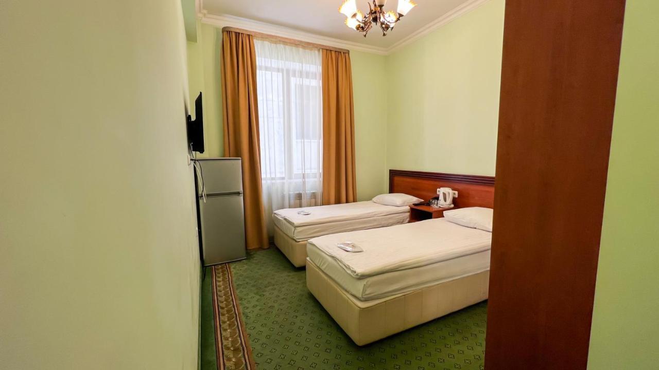 יירבאן Olympavan Hotel מראה חיצוני תמונה